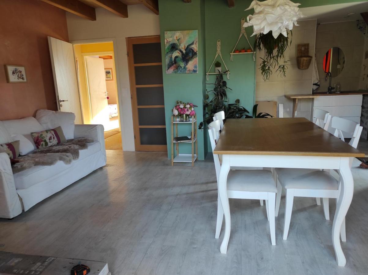 Bout De Cote Bed and Breakfast Lacam-dʼOurcet Exteriör bild